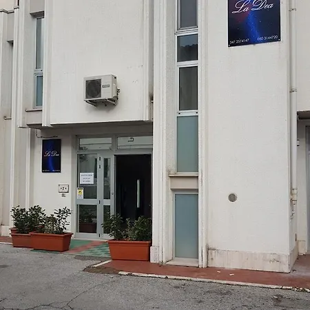 Гостевой дом La Dea 2*